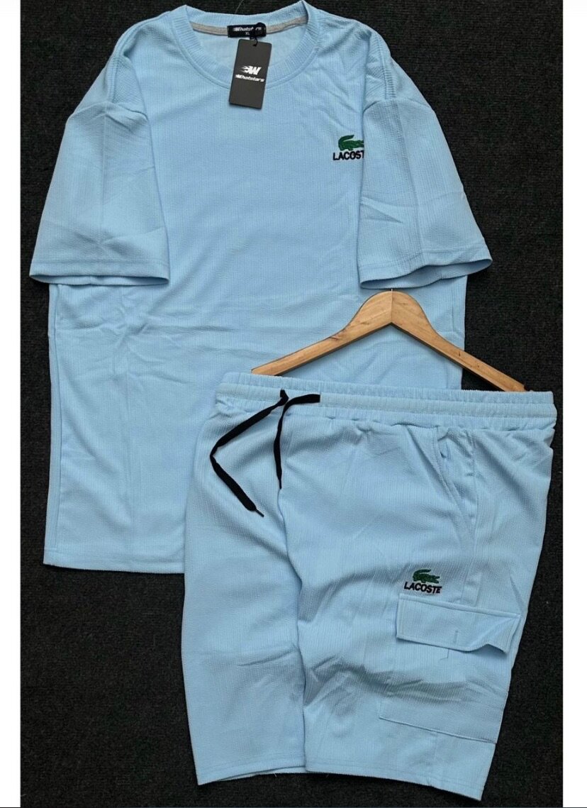 Ensemble T-shirt et Shorts Lacoste