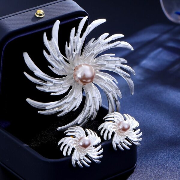 Beautiful Jewellery brooch Set