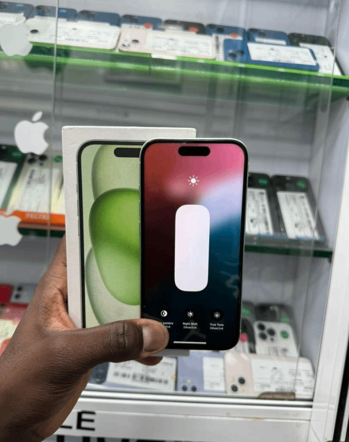 Apple iPhone 15 Vert