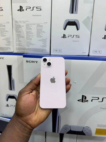 iPhone 13 ( uk used)