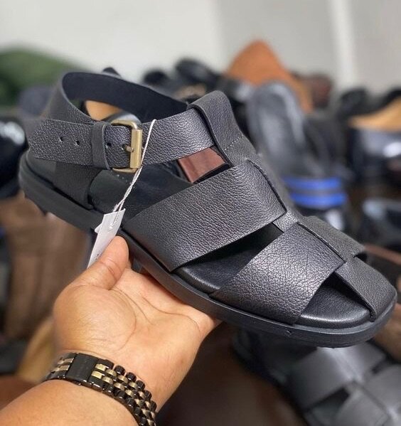 Sandales en cuir élégant