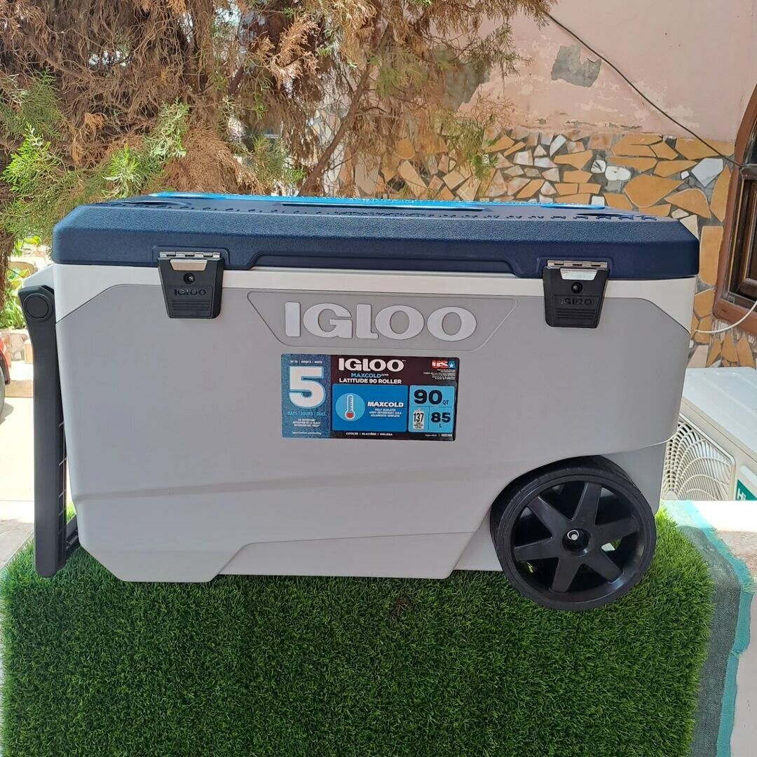Igloo 90quart Cooler Box/ Ice Chest