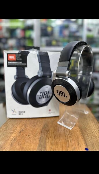 ORIGINAL JBL HEADPHONES ON PROMO