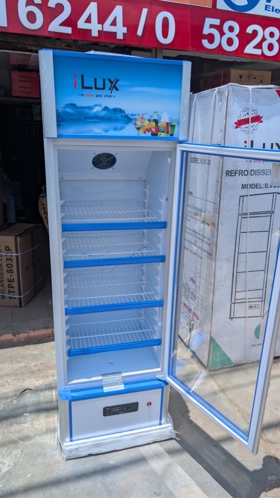 Refroidisseur vitré ilux 233 l