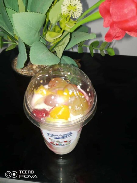 Yaourt à la salade de fruits