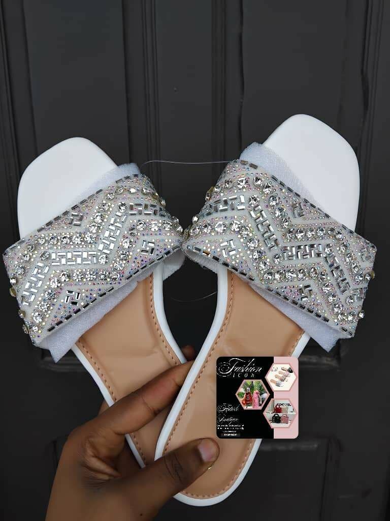 Sandales décorées étincelantes