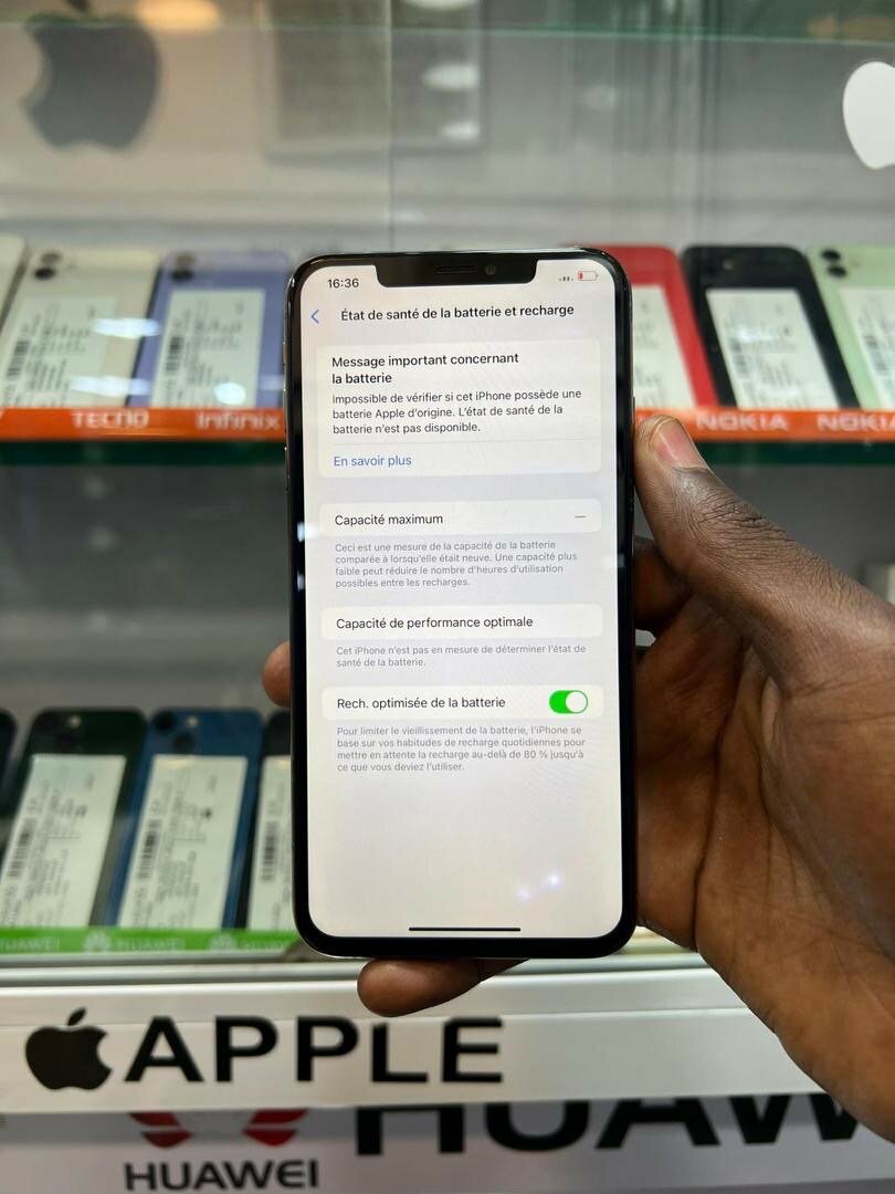 iPhone XS Max 64giga très propre sans Face ID