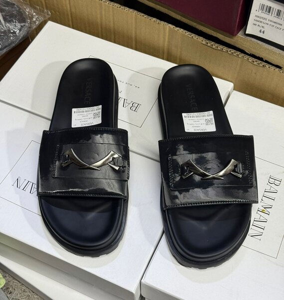 Mules en cuir noir Balmain