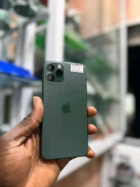 iPhone 11 Pro Max 64Go