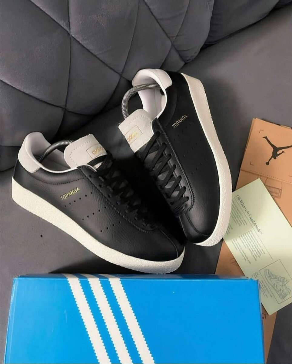 Adidas Topanga Noires