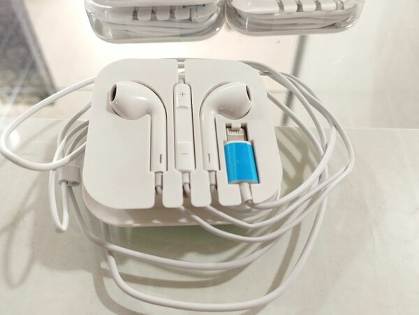 Écouteurs à fil iphone