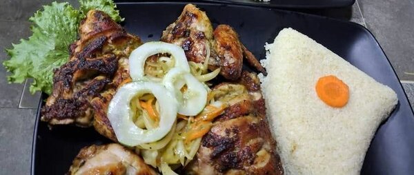 1/2 poulet braisé attiecke