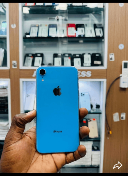 iPhone XR bleu reconditionné