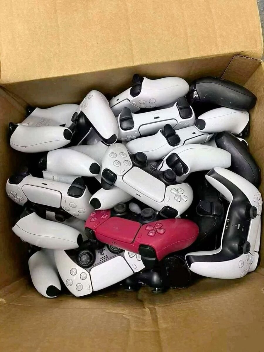 Manette PS4 - Toutes couleurs disponibles