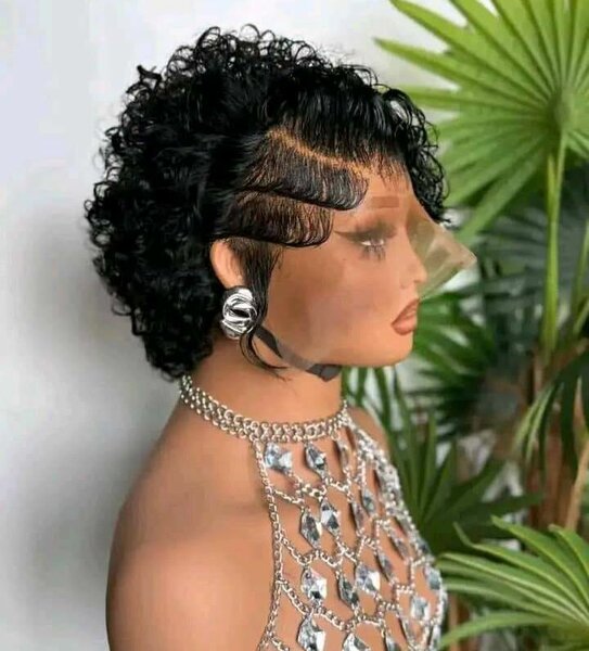 Perruque bouclée lace front