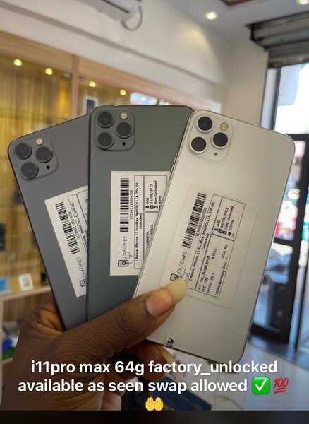 Clean UK used iPhone 11pro max factory unlock