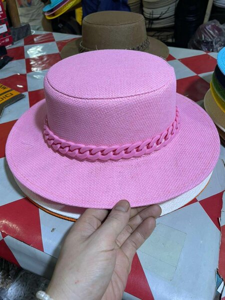 Chapeau Panama vif et coloré