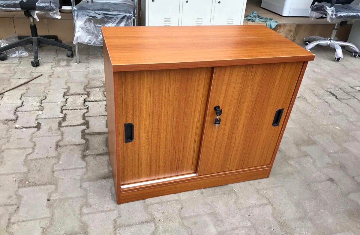 Armoire de Rangement en Bois