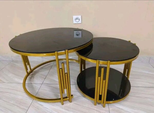 Table basse moderne en marbre et métal doré