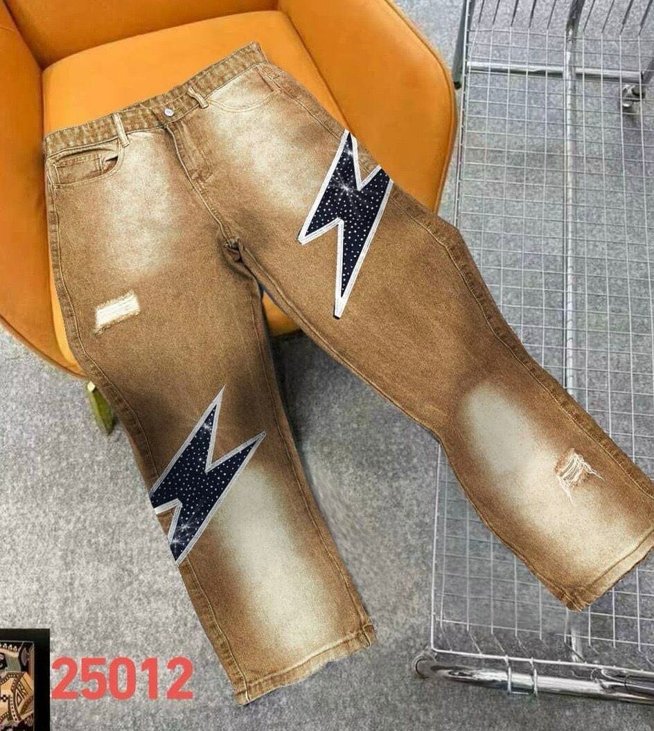 Jeans tendance avec motifs