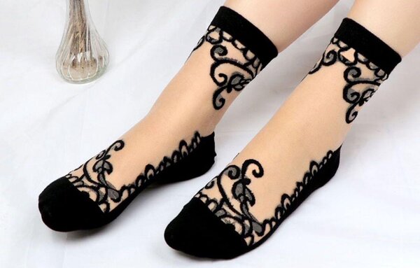 Chaussettes en dentelle élégantes