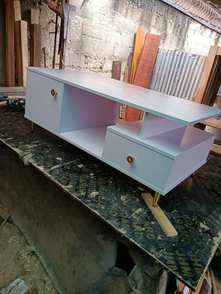 Table TV moderne avec rangement