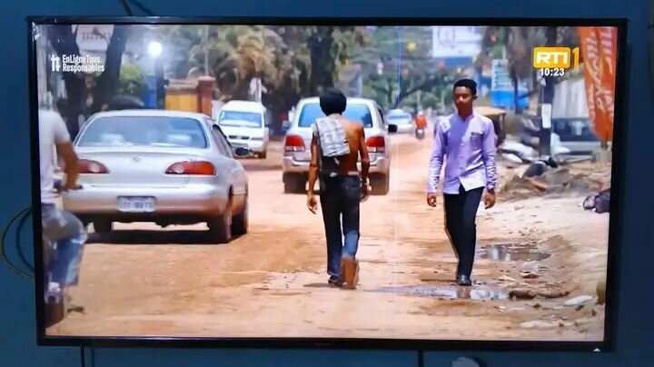 Smart TV 4K avec IPTV