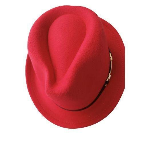 Chapeau stylé rouge