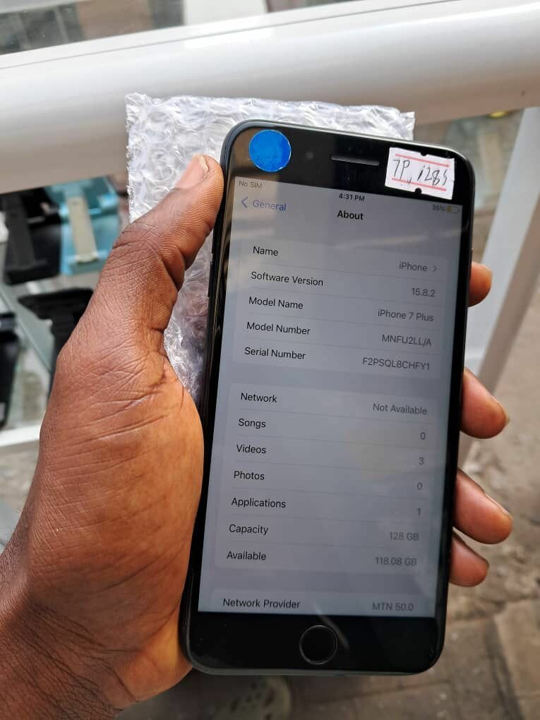 Iphone 7 plus,128gig