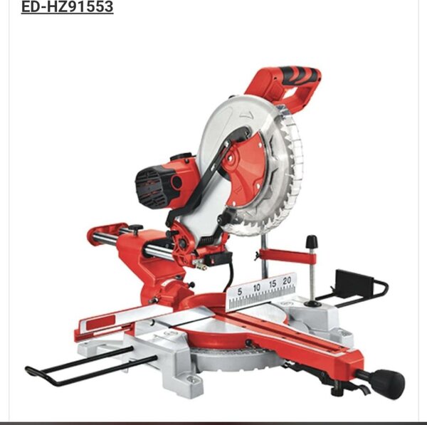 Scie à onglets électrique puissante