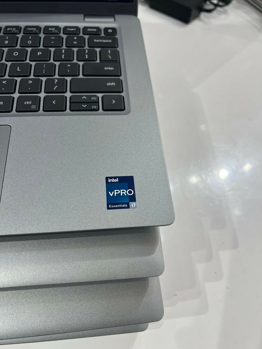 DELL PRECISION 3480 MOBILE WORKSTATION.