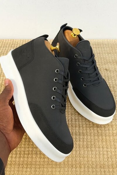 Chaussures montantes noires élégantes