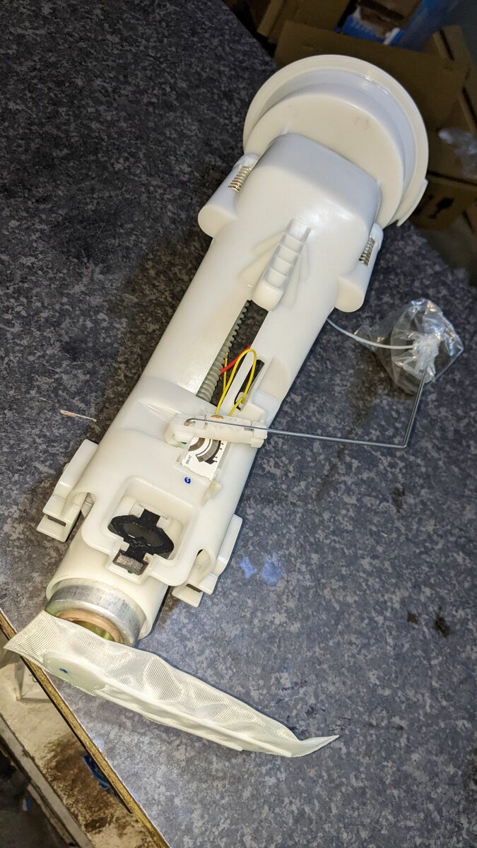 Electric Fuel Pump for BMW X5 M54 E53i 2010