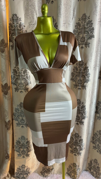 Robe moulante à motifs