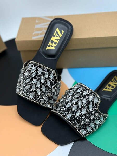 Zara Slipper
