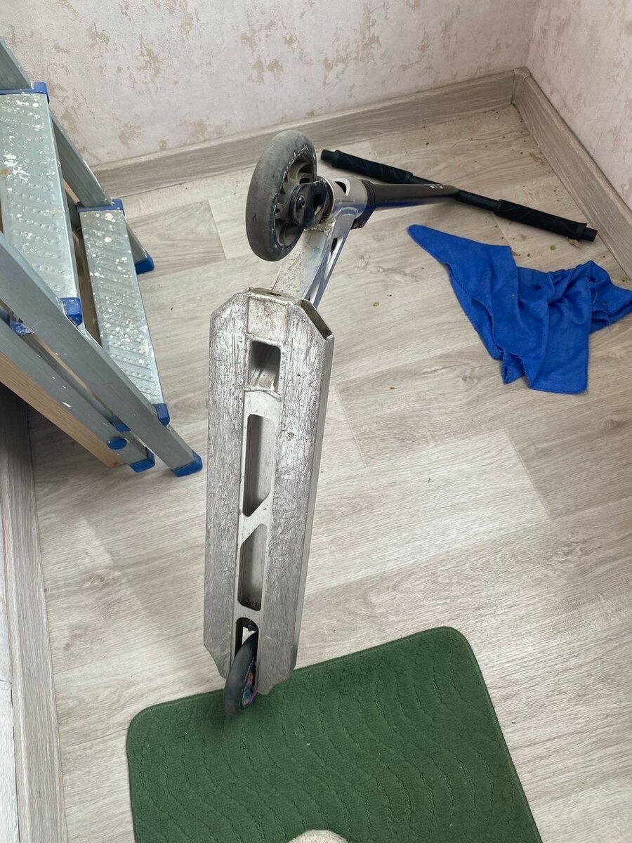 Продаю самокат трюковой