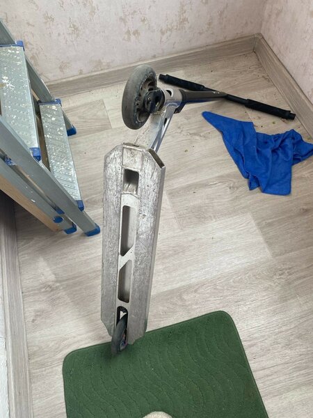 Продаю самокат трюковой