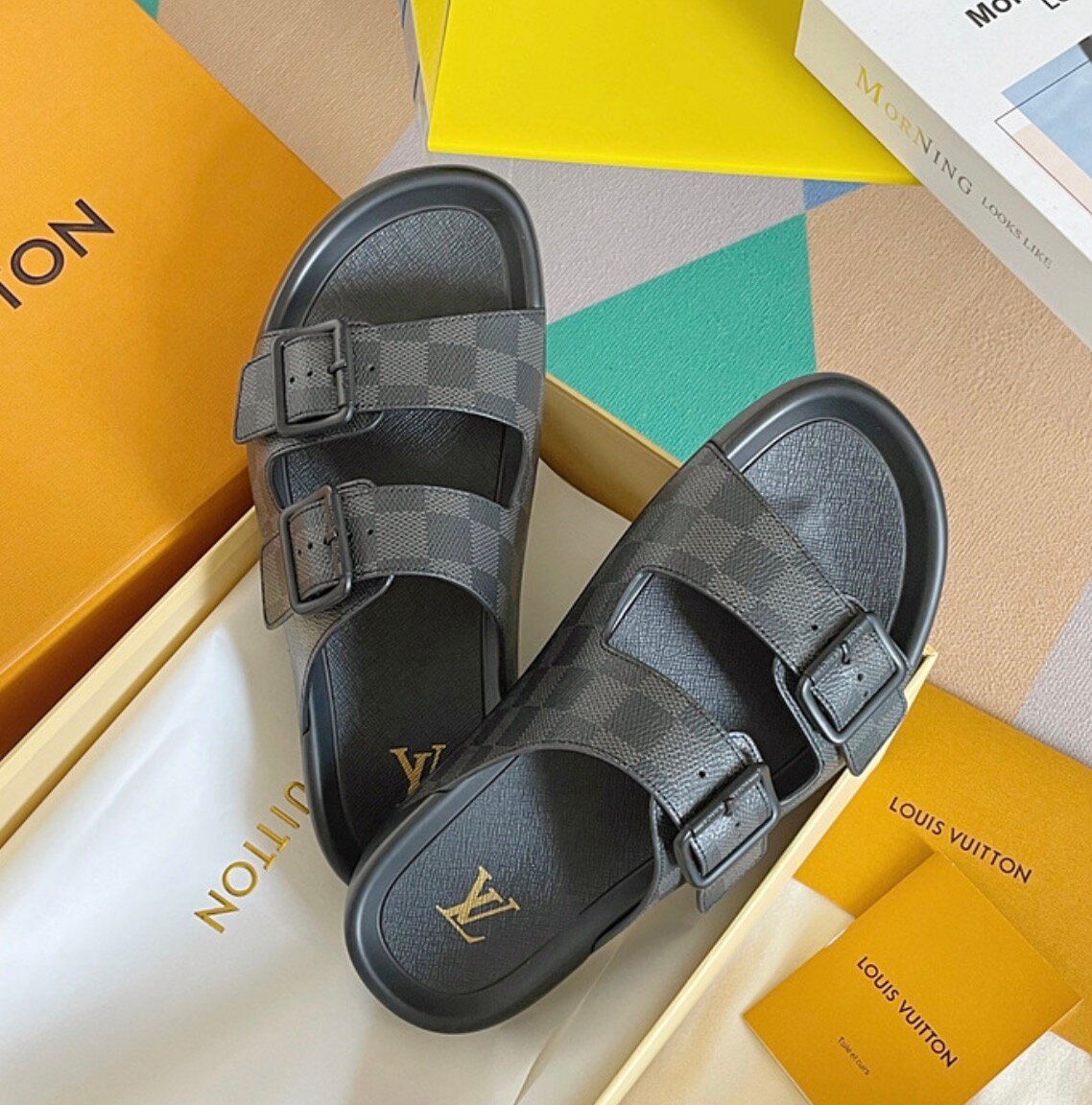 Sandales à boucles LV pour hommes