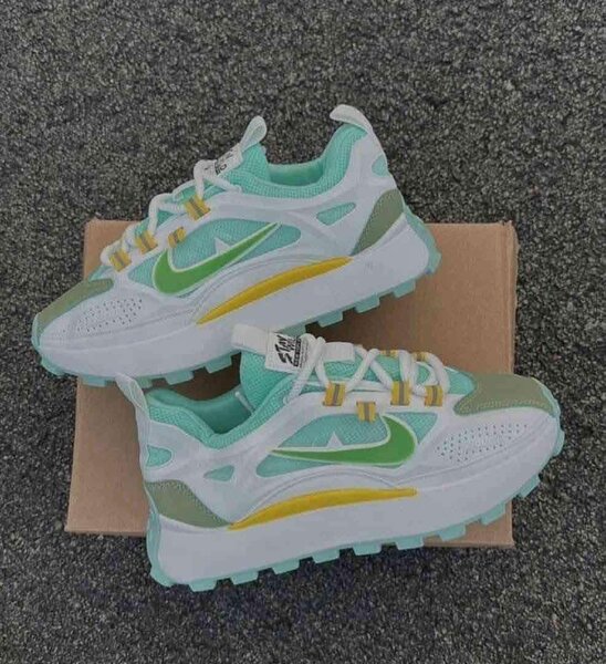 Chaussures Nike V2K Run