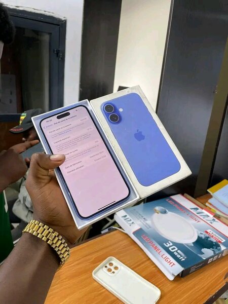 iPhone 15 Bleu 256 Go