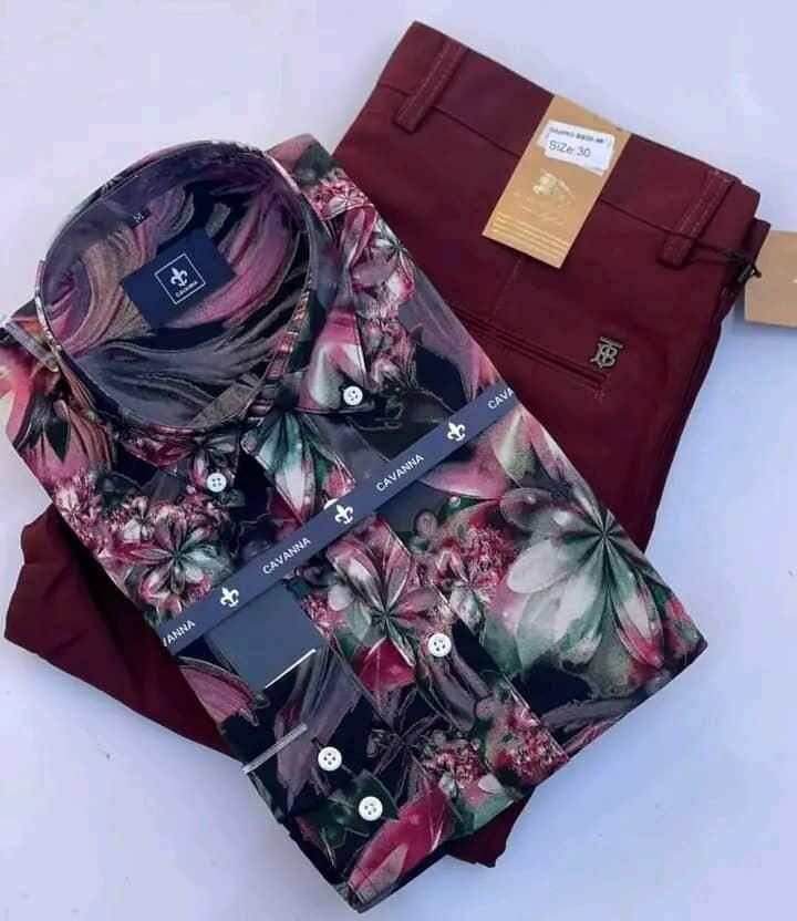 Chemise imprimée et pantalon chic