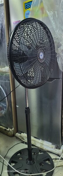 Ventilateur sur pied réglable