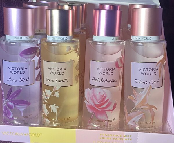 Victoria world body mist