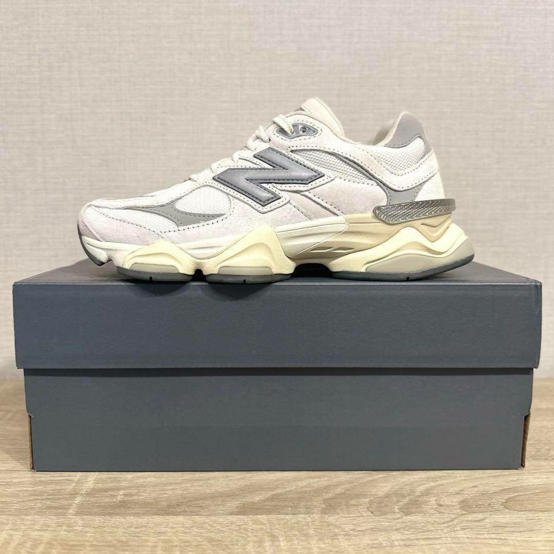 NEW BALANCE 9060