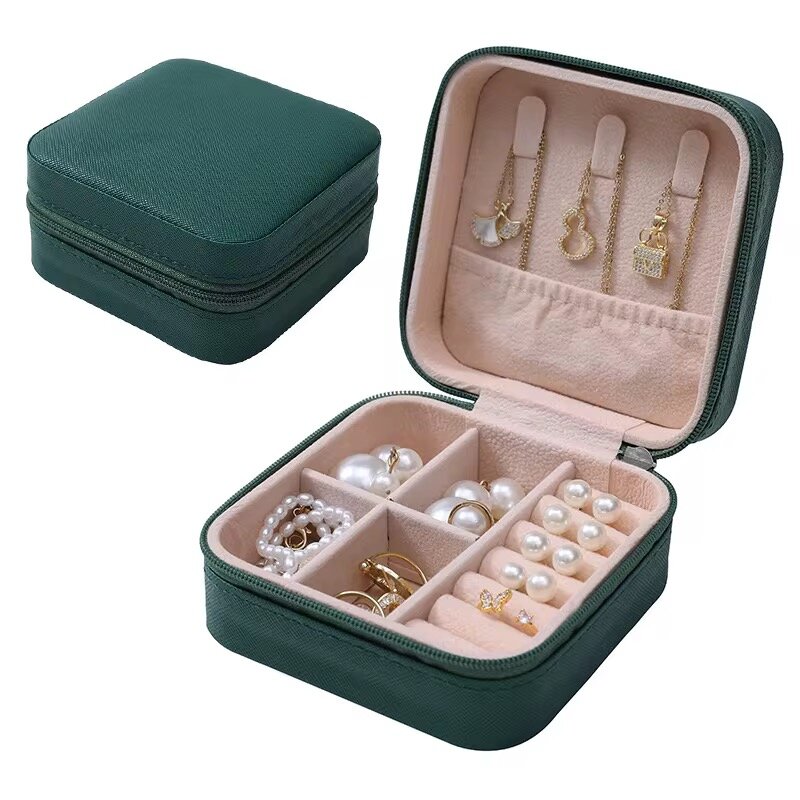 Travel jewelry box