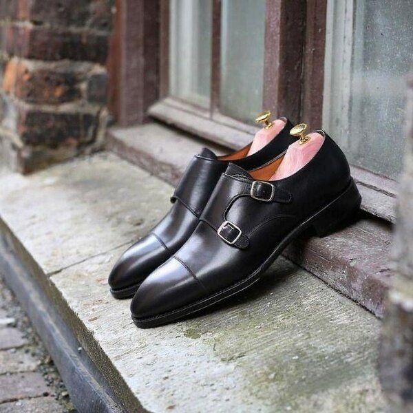 Chaussures homme élégantes en cuir