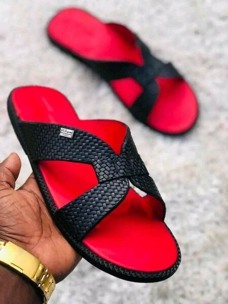 Sandales en cuir tressé