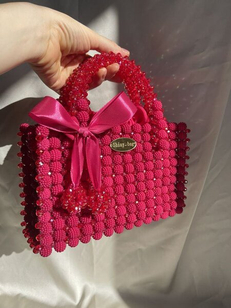 Sac à main perles élégant