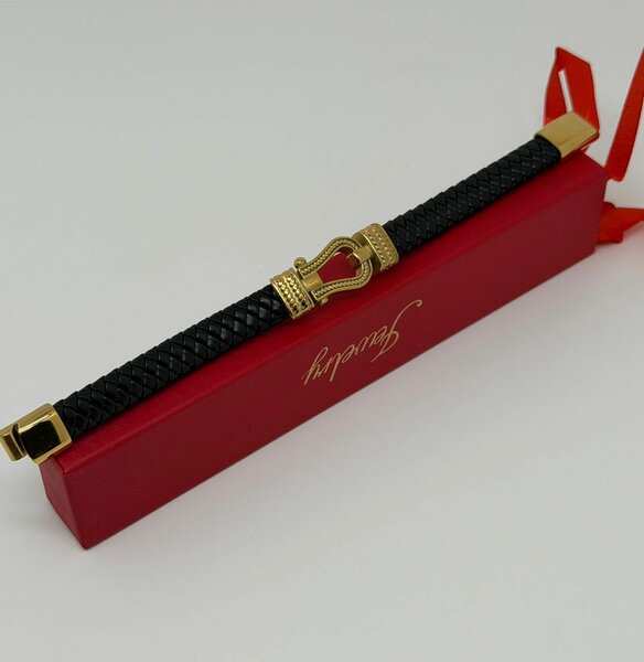 Bracelet cuir noir et fermoir or