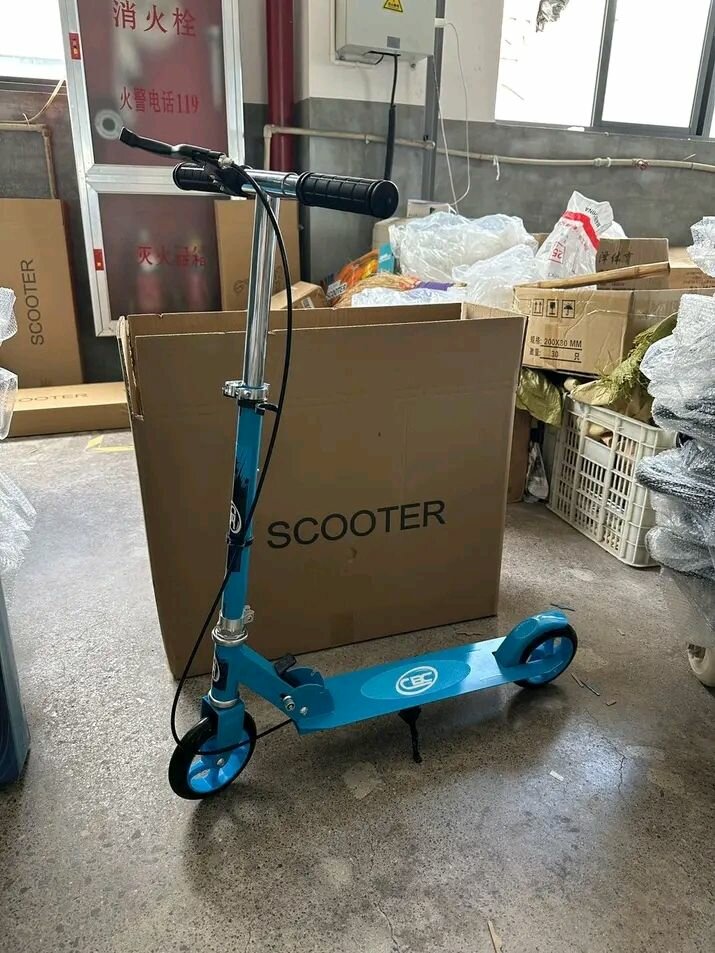 Trottinette électrique pliable